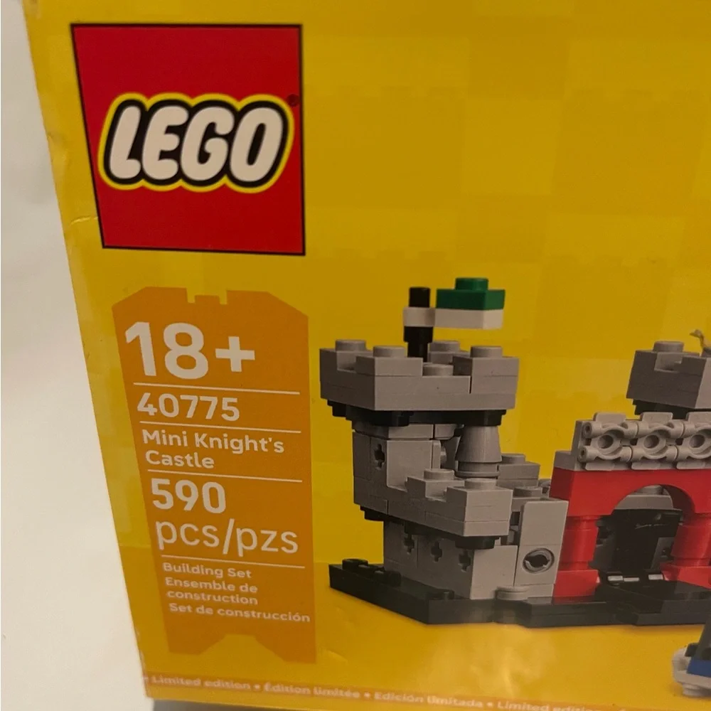Lego Castle Adventure Set with Red, Blue, and Gray Blocks NWOT